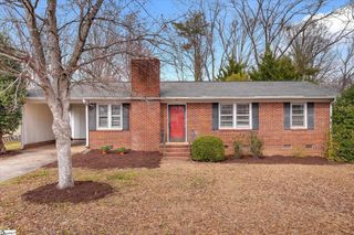 9 Forestdale Drive, Taylors, SC 29687