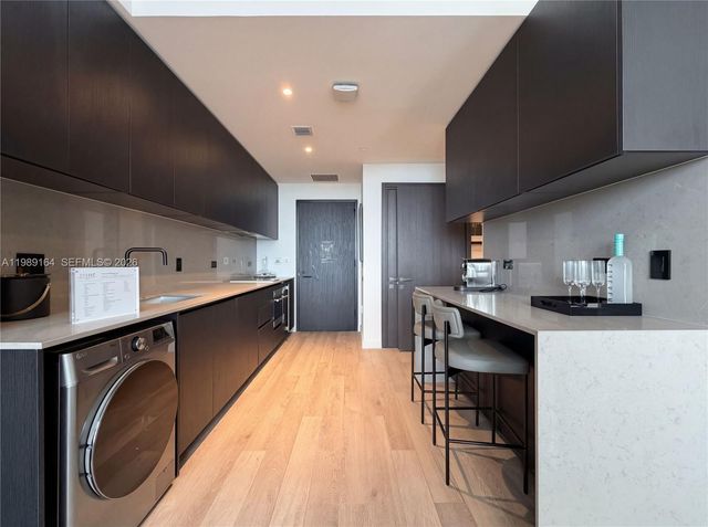 20 NE 11th St 4803A, Miami, FL 33132