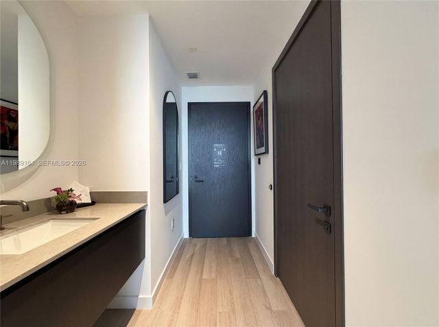 20 NE 11th St 4803A, Miami, FL 33132