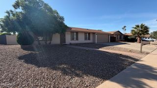 3733 E CHARTER OAK Road, Phoenix, AZ 85032