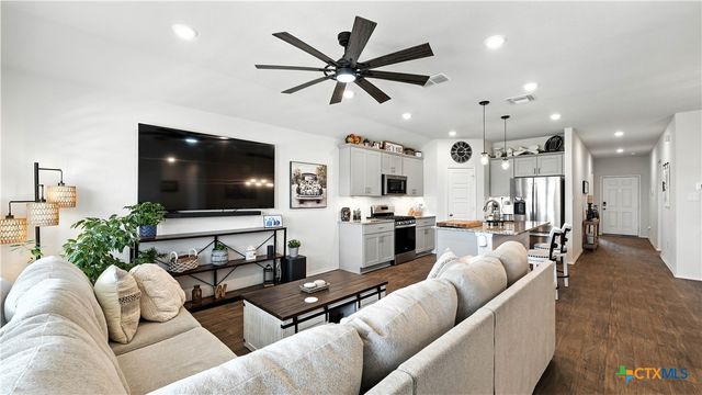 1741 James Street, New Braunfels, TX 78130