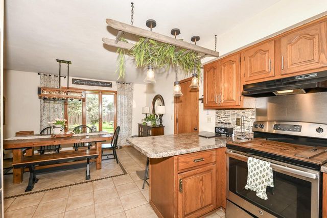 2749 N Butlin Drive, Beloit, WI 53511