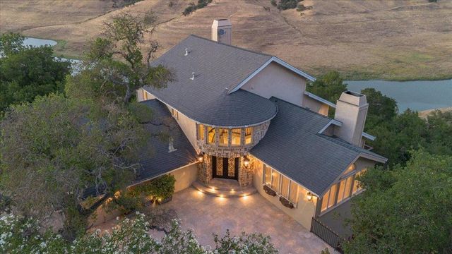 17864 Holiday Drive, Morgan Hill, CA 95037