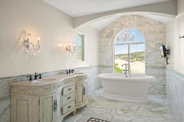17864 Holiday Drive, Morgan Hill, CA 95037