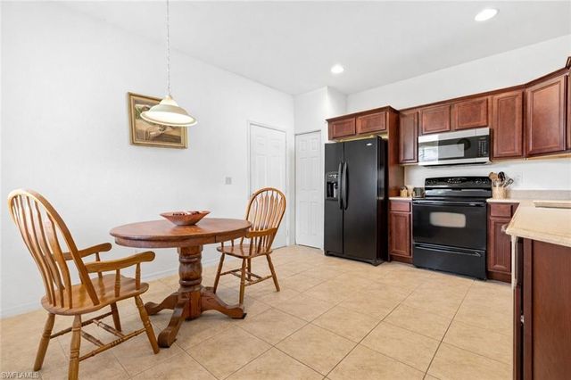 3364 Dandolo CIR, Cape Coral, FL 33909