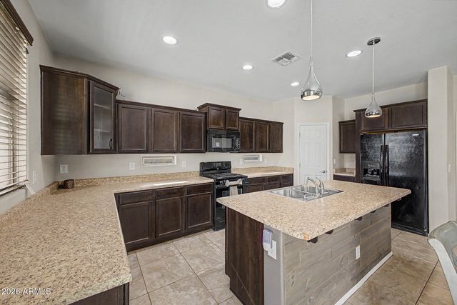 10903 E QUADE Avenue, Mesa, AZ 85212