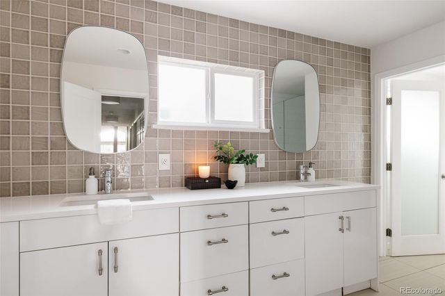 3940 S Dexter Street, Cherry Hills Village, CO 80113