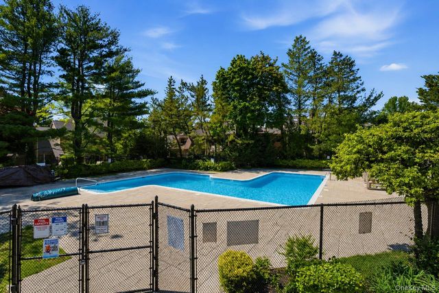 246 Treetop Crescent, Rye Brook, NY 10573