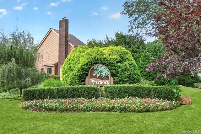 246 Treetop Crescent, Rye Brook, NY 10573