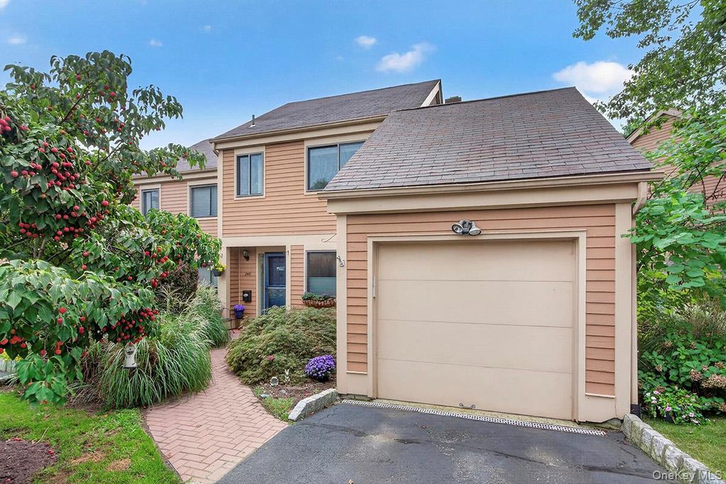 246 Treetop Crescent, Rye Brook, NY 10573 — exterior