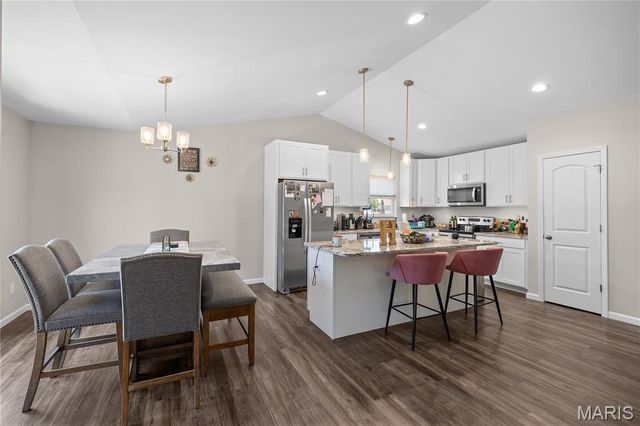 3422 Chippewa Drive, Belleville, IL 62221