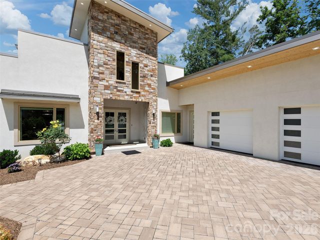 123 Wembley Road, Asheville, NC 28804