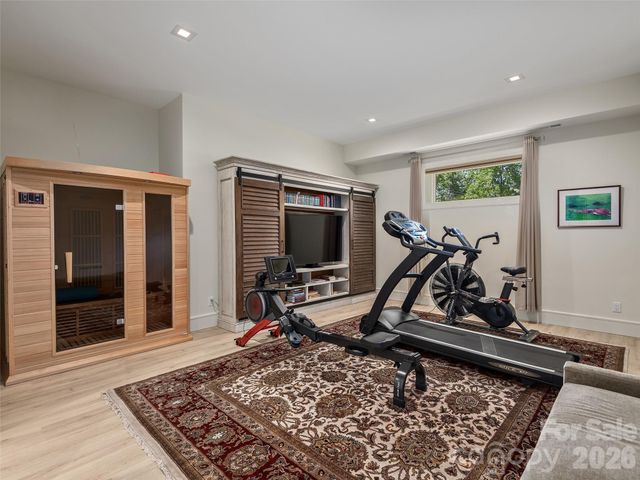 123 Wembley Road, Asheville, NC 28804