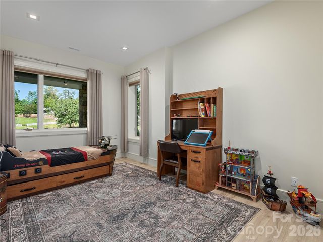 123 Wembley Road, Asheville, NC 28804