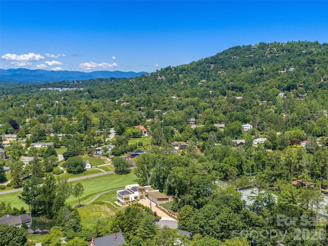 123 Wembley Road, Asheville, NC 28804