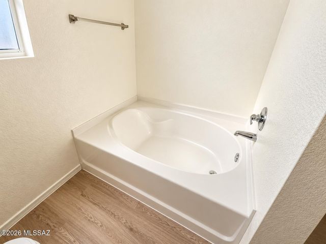 13697 E Oxmoor Valley Drive, Vail, AZ 85641