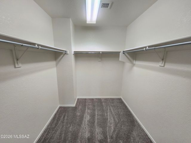 13697 E Oxmoor Valley Drive, Vail, AZ 85641