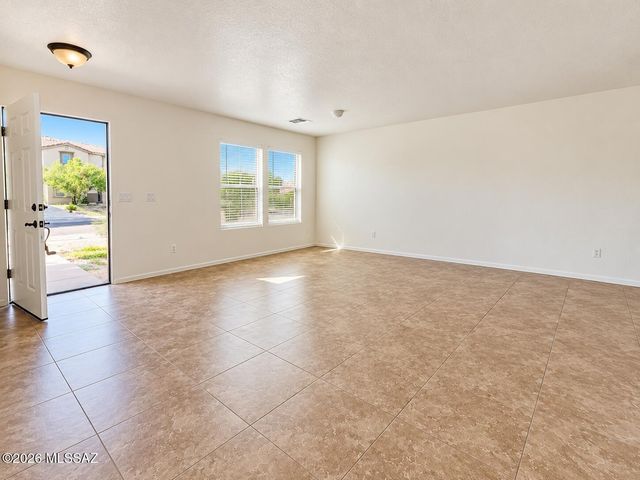 13697 E Oxmoor Valley Drive, Vail, AZ 85641