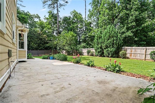 4273 Thamesgate Close, Peachtree Corners, GA 30092