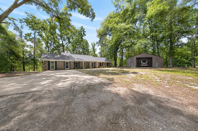 41 Collins Drive, Box Springs, GA 31801
