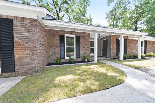 41 Collins Drive, Box Springs, GA 31801
