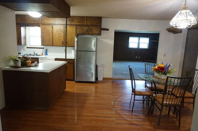 4063 W Camden Street, Springfield, MO 65803