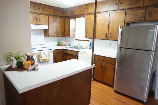 4063 W Camden Street, Springfield, MO 65803