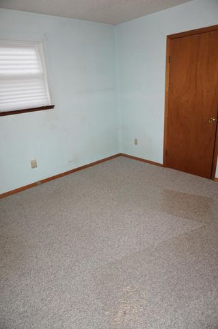 4063 W Camden Street, Springfield, MO 65803