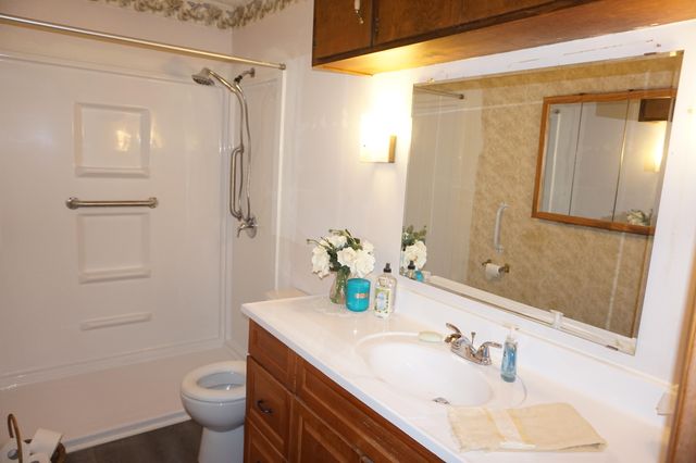 4063 W Camden Street, Springfield, MO 65803