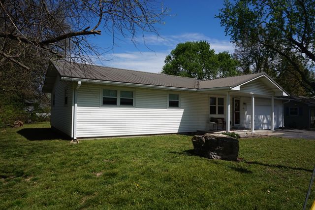 4063 W Camden Street, Springfield, MO 65803