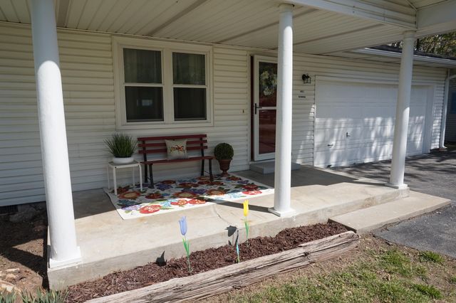 4063 W Camden Street, Springfield, MO 65803