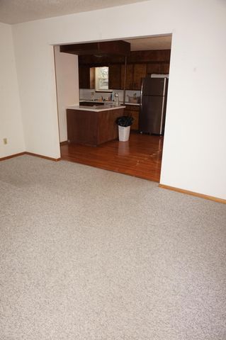 4063 W Camden Street, Springfield, MO 65803