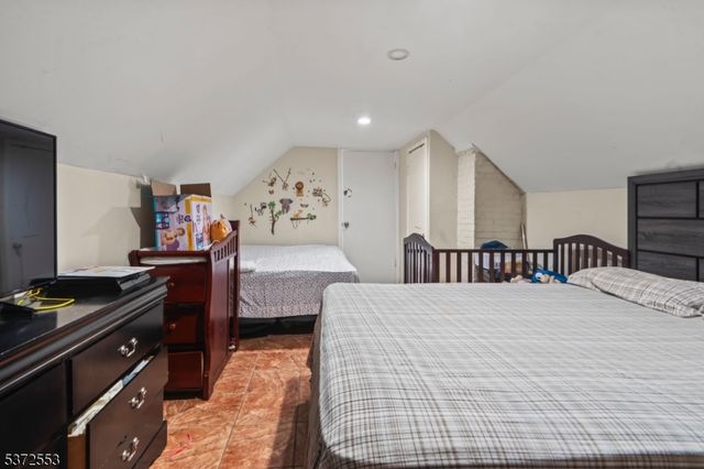 968 E 19Th St, Paterson City, NJ 07501
