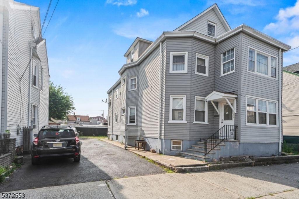 968 E 19Th St, Paterson City, NJ 07501