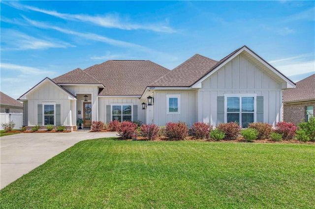10937 Secretariat Boulevard, Daphne, AL 36526