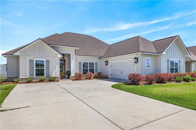 10937 Secretariat Boulevard, Daphne, AL 36526