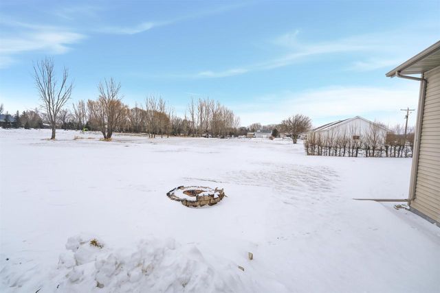 1150 W LAKE STREET, Chilton, WI 53014