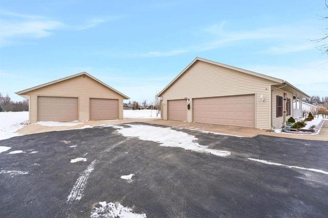 1150 W LAKE STREET, Chilton, WI 53014