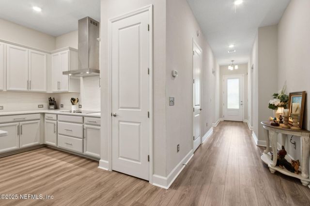 77 PARK CENTER Avenue, Ponte Vedra, FL 32081