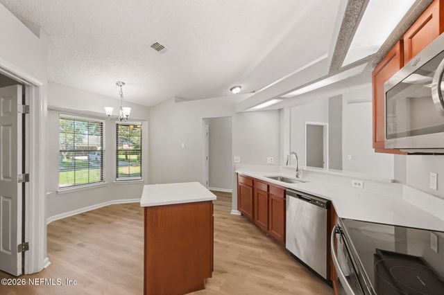 7418 AMANDAS CROSSING Drive N, Jacksonville, FL 32244