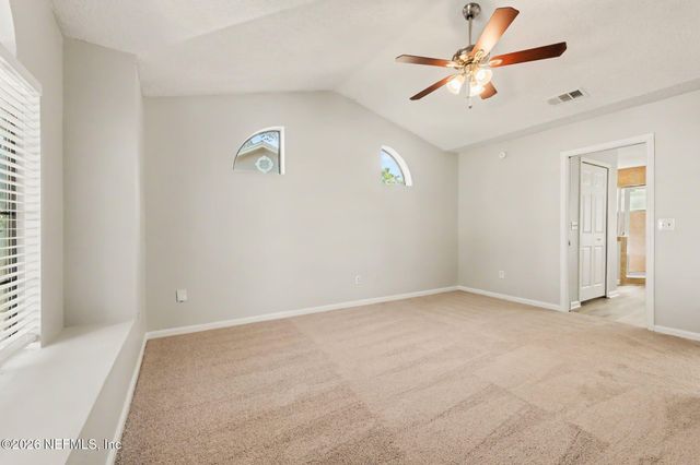 7418 AMANDAS CROSSING Drive N, Jacksonville, FL 32244