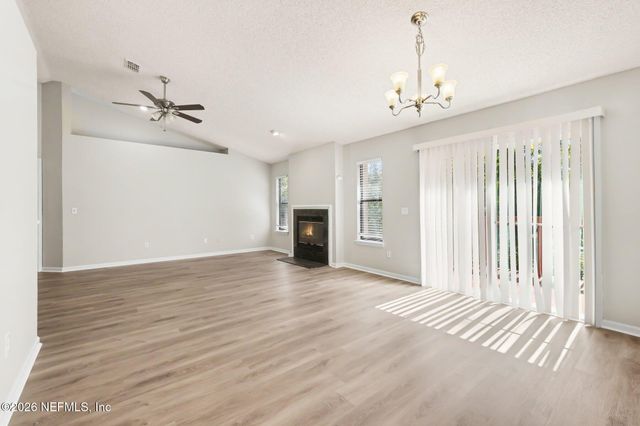 7418 AMANDAS CROSSING Drive N, Jacksonville, FL 32244