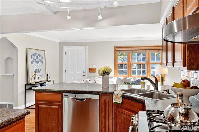 5453 Bancroft Avenue, St Louis, MO 63109