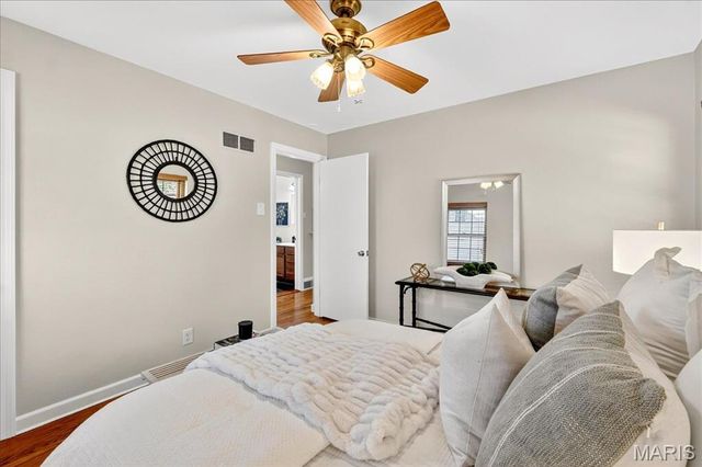 5453 Bancroft Avenue, St Louis, MO 63109