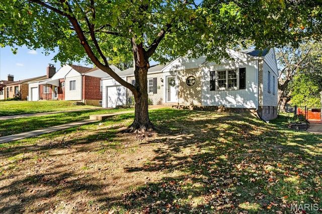 5453 Bancroft Avenue, St Louis, MO 63109