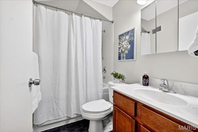 5453 Bancroft Avenue, St Louis, MO 63109