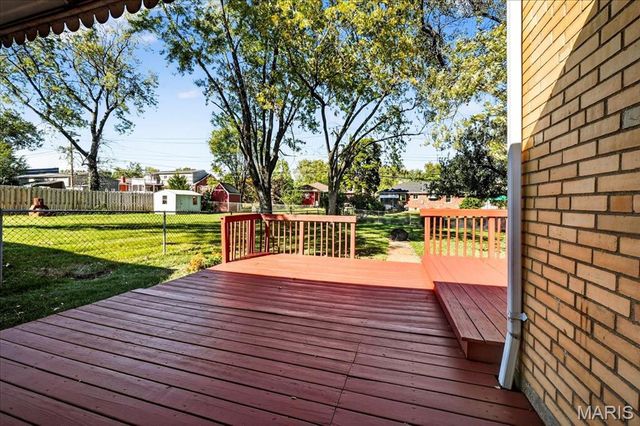 5453 Bancroft Avenue, St Louis, MO 63109