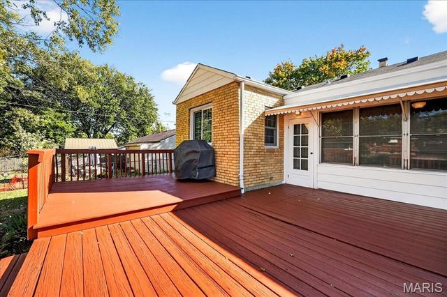 5453 Bancroft Avenue, St Louis, MO 63109