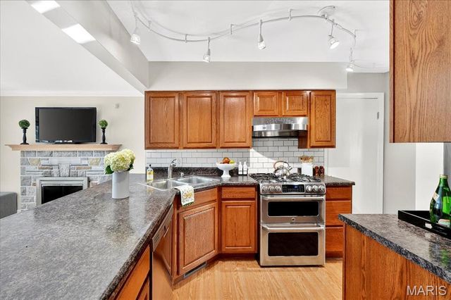 5453 Bancroft Avenue, St Louis, MO 63109