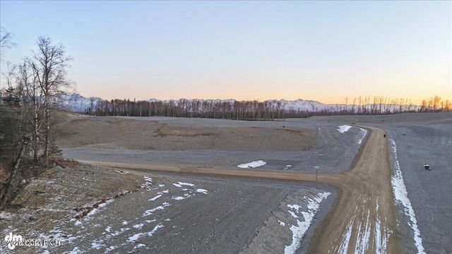 1143 N Leseman Way, Wasilla, AK 99623